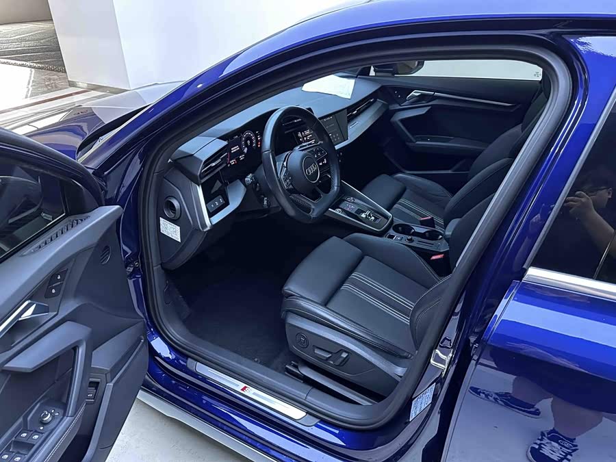 Audi A3 2023, фото 9