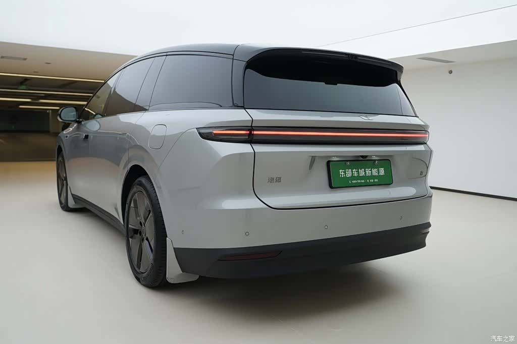 Li Auto i8, 2026 все фото