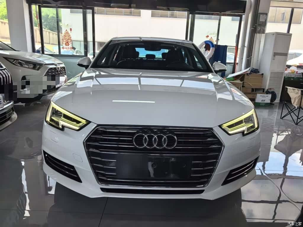 Audi A4L, 2018 3