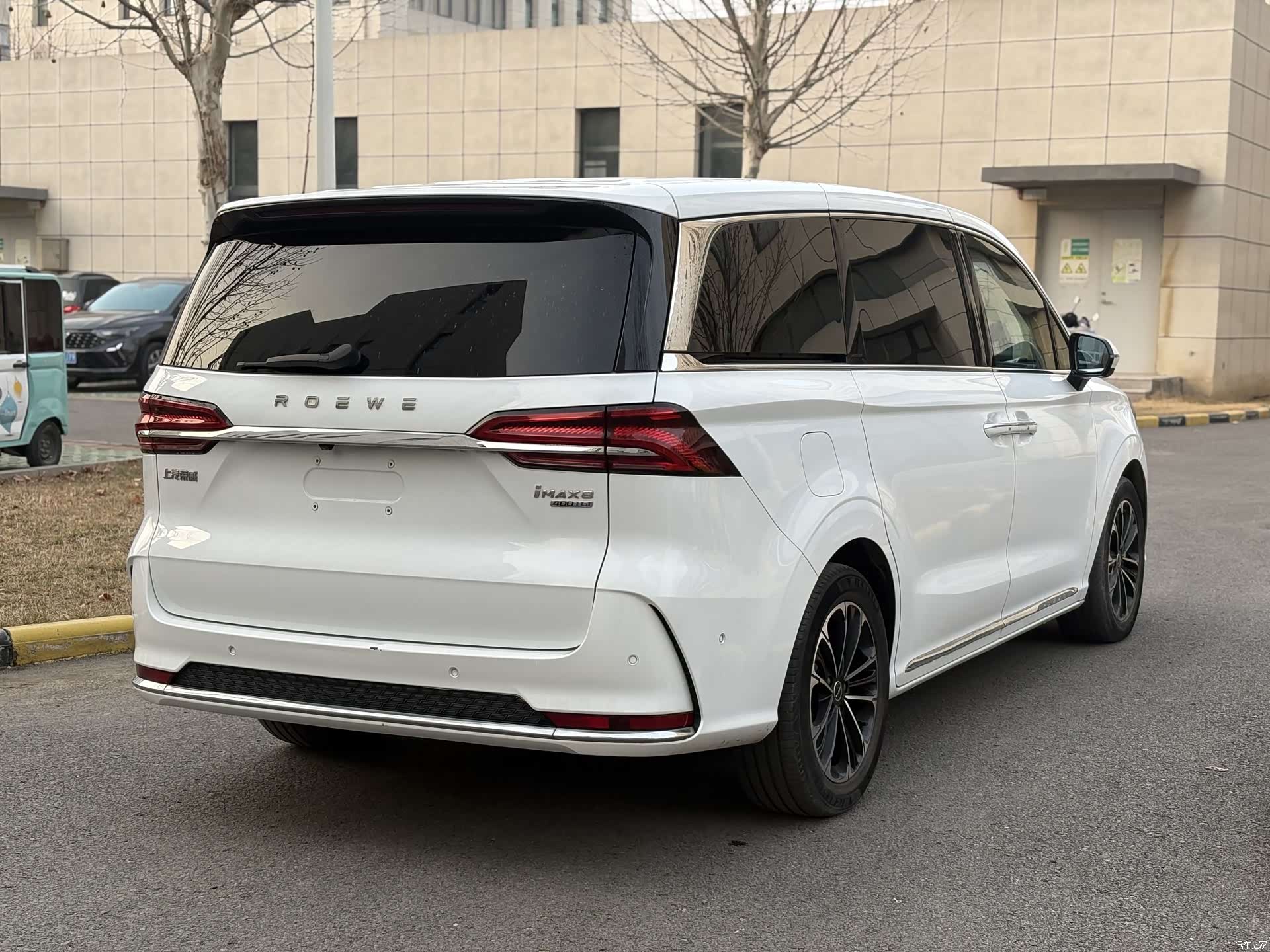 Roewe iMAX8, 2021 4