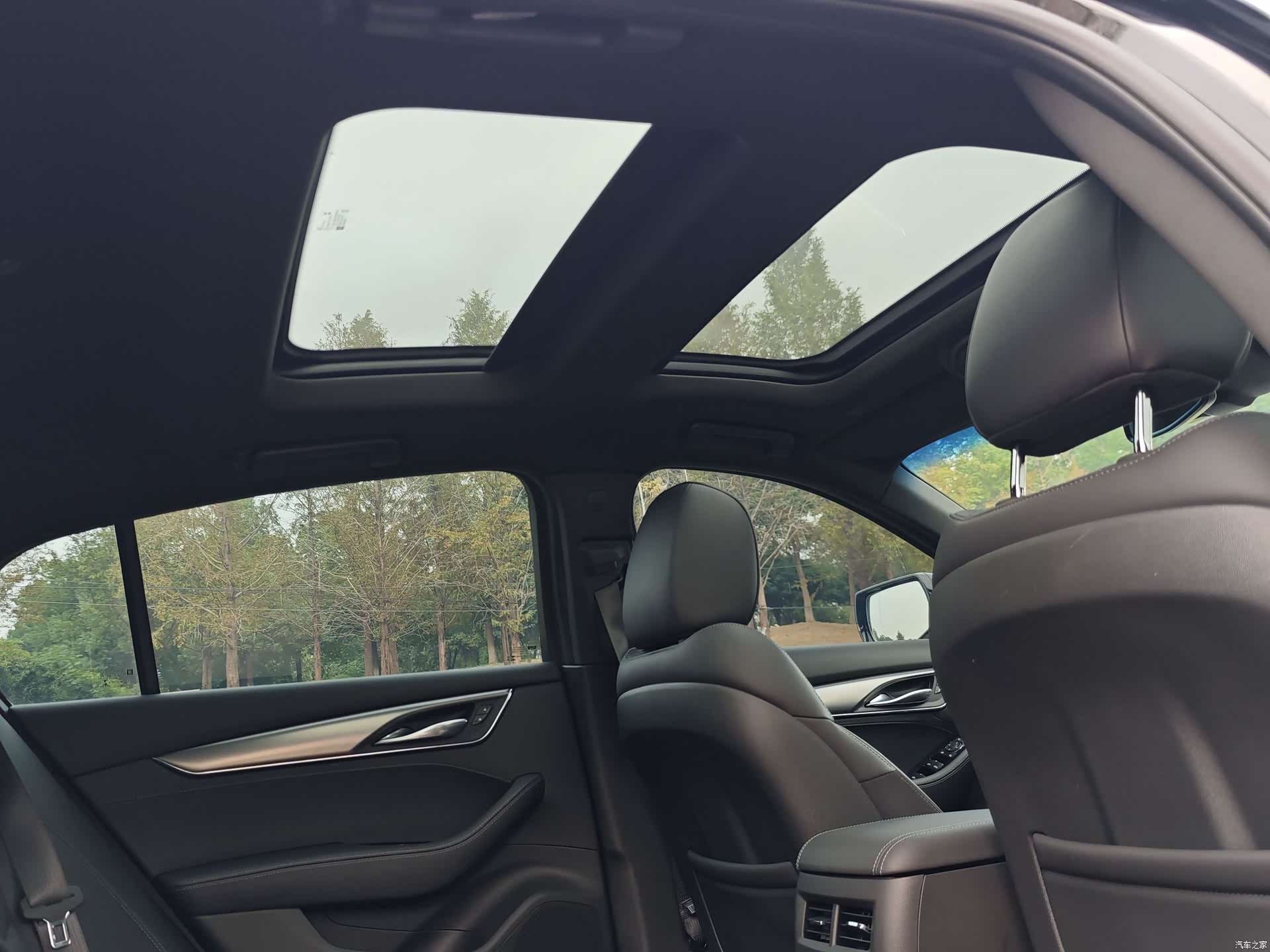 Cadillac CT5, 2023 31