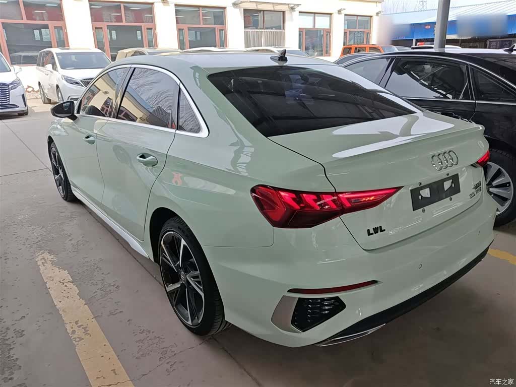Audi A3, 2022 все фото