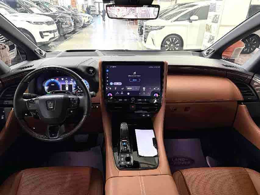 Toyota Vellfire 2023, фото 6