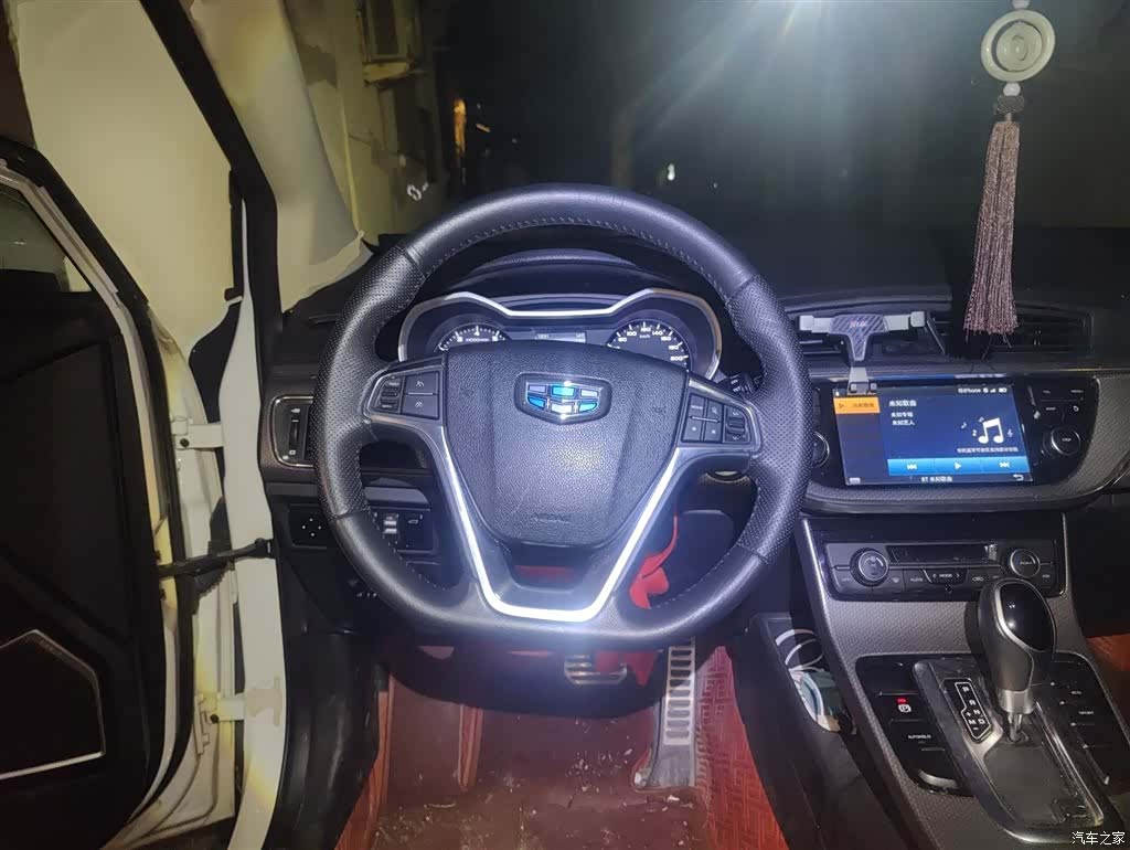 Geely Emgrand, 2018 3