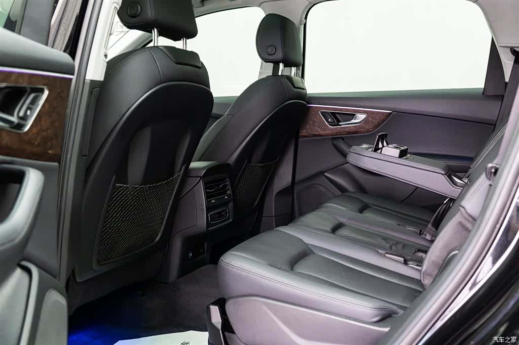 Audi Q7, 2023 7