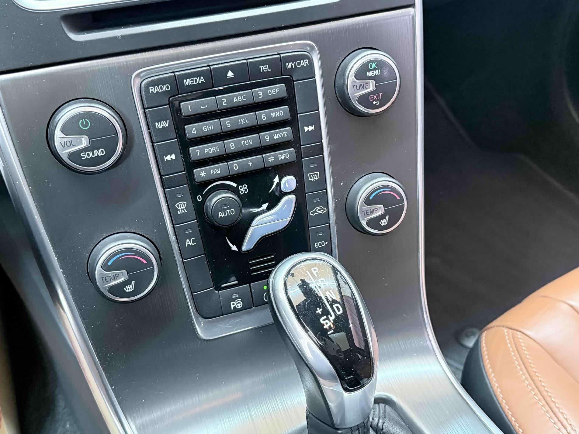 Volvo V60, 2014 12