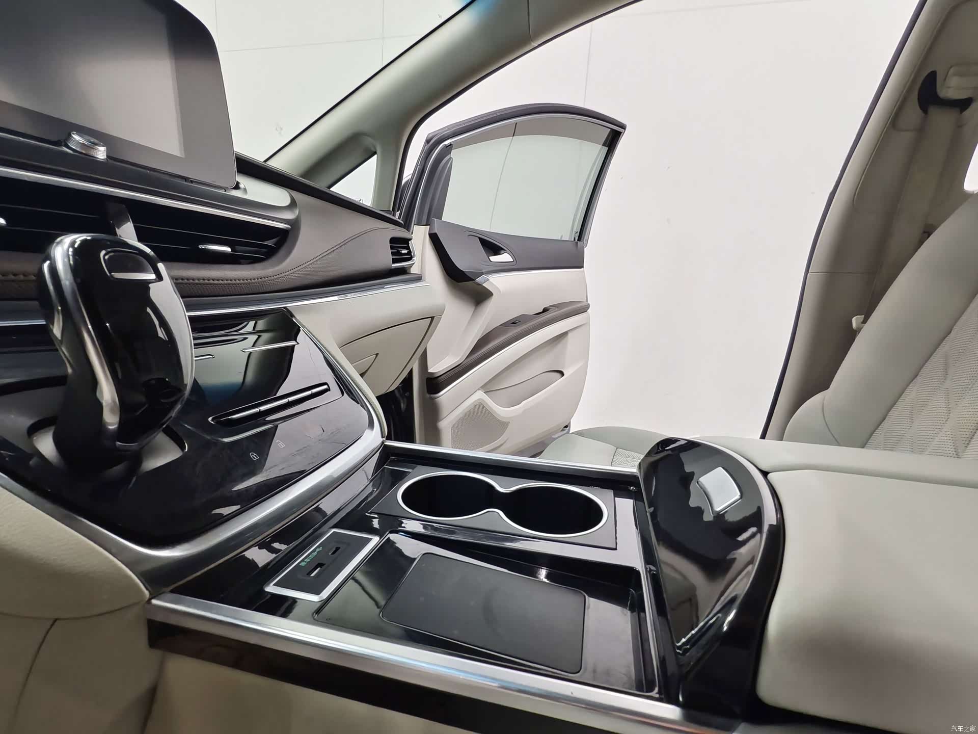 Buick GL8, 2020 15