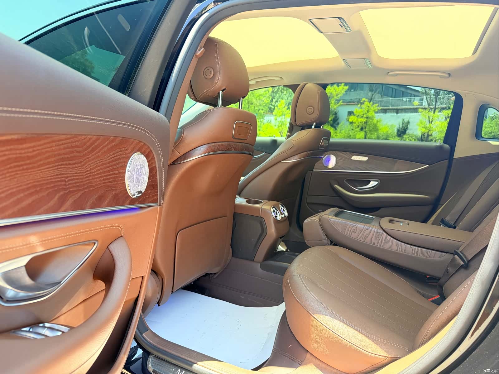 Mercedes-Benz E-Class, 2020 9