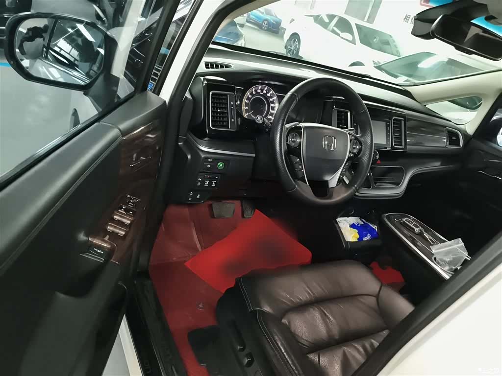 Honda Elysion, 2019 12