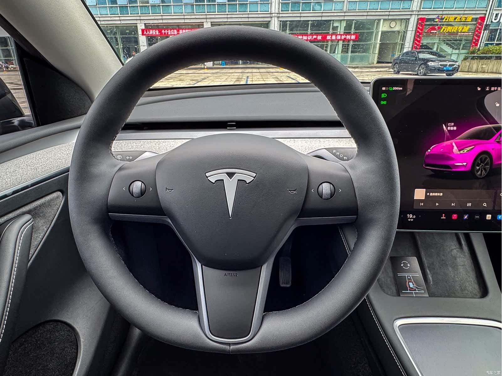 Tesla Model Y, 2024 8