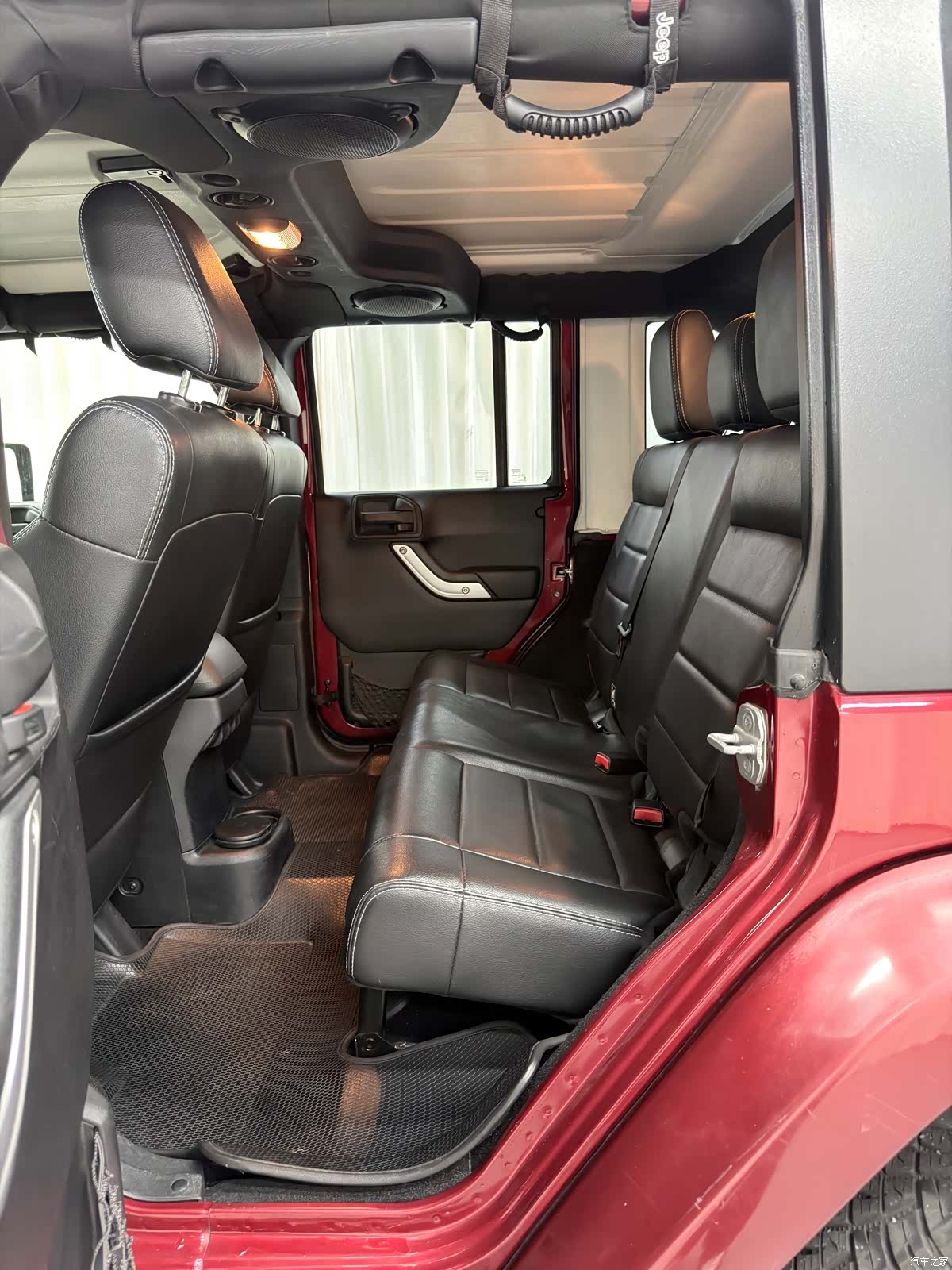Jeep Wrangler, 2012 8