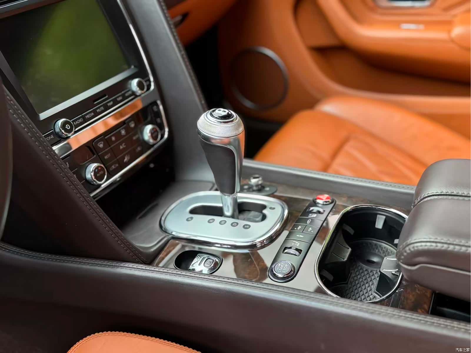 Bentley Continental GT, 2012 9