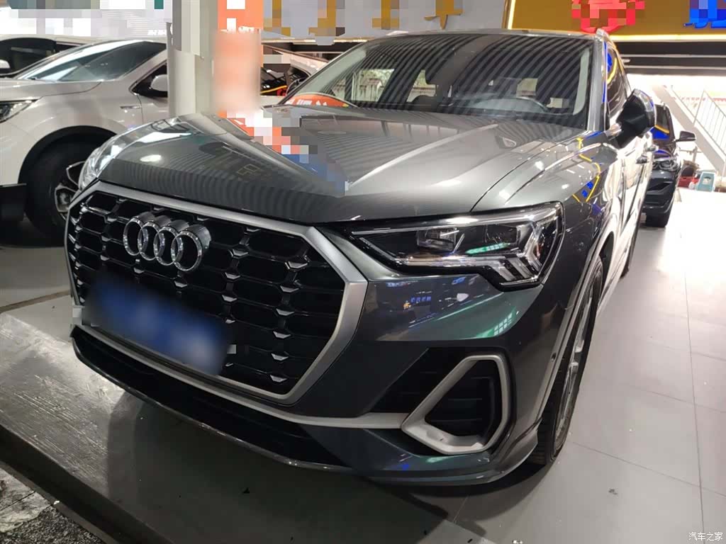 Audi Q3, 2022 2