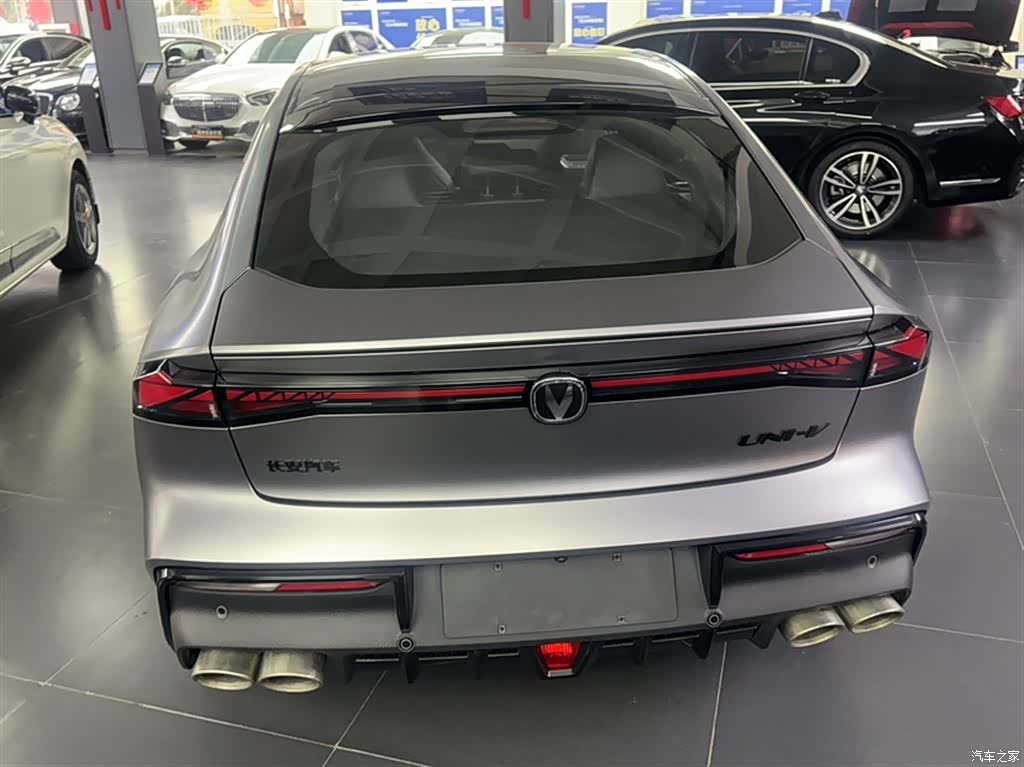 Changan UNI-V, 2022 13