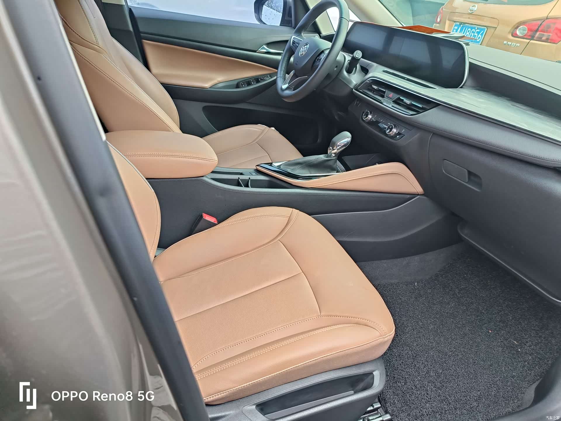 Buick GL6, 2021 4