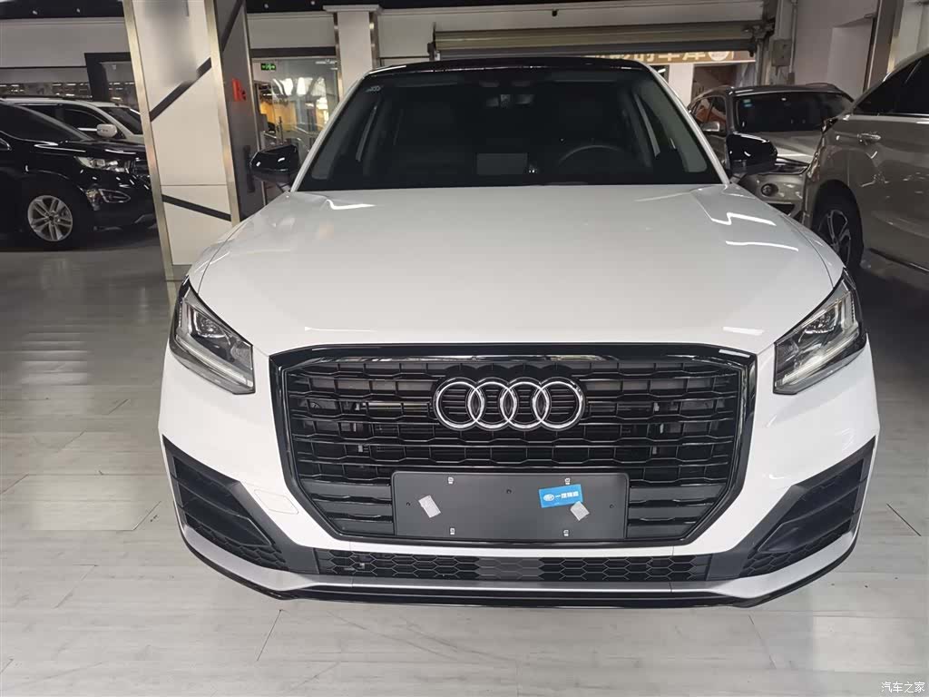 Audi Q2L, 2020 6