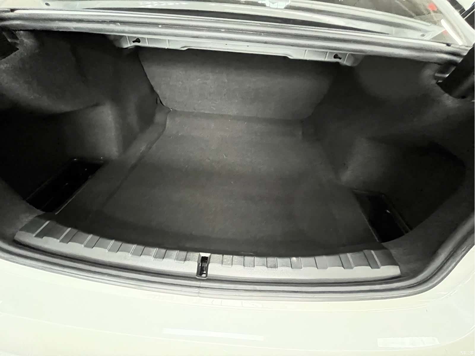 BMW 3 Series, 2024 18