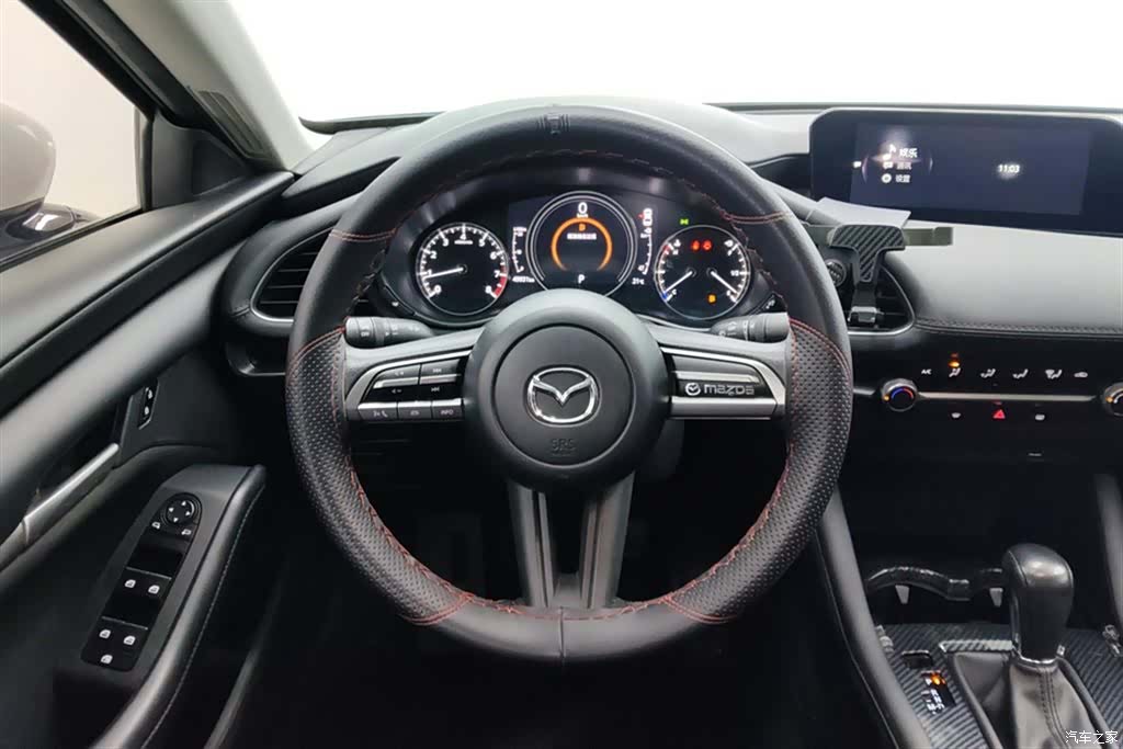 Mazda Mazda3, 2022 15