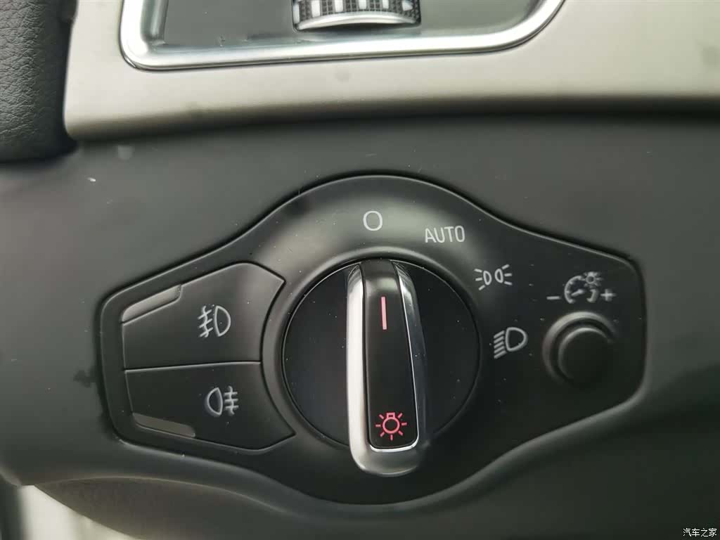 Audi A4L, 2016 21