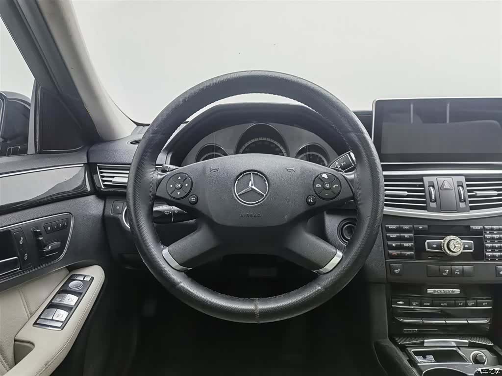 Mercedes-Benz E-Class, 2013 11
