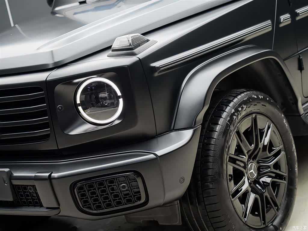 Mercedes-Benz G-Class, 2024 3
