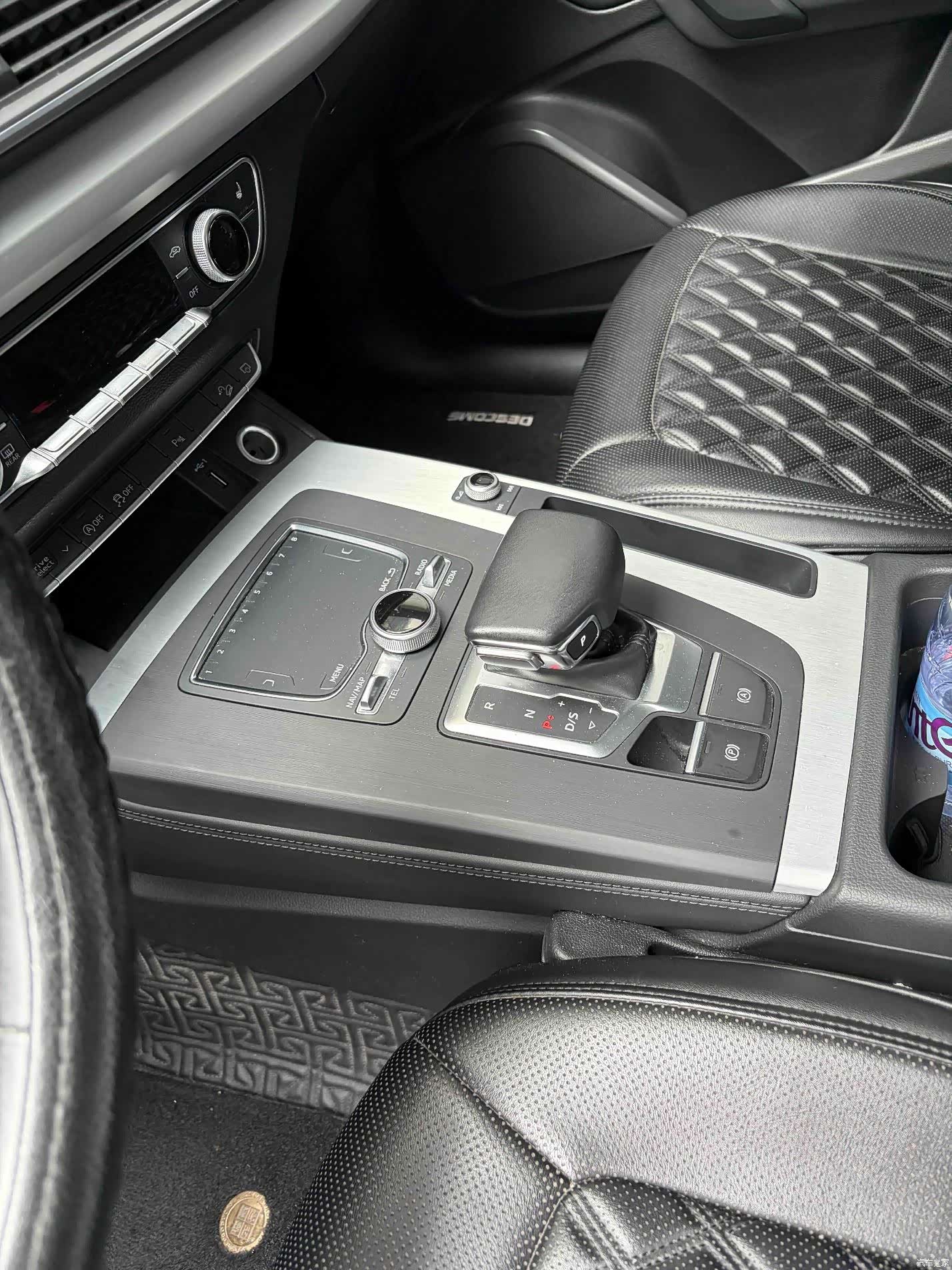 Audi Q5L, 2020 все фото