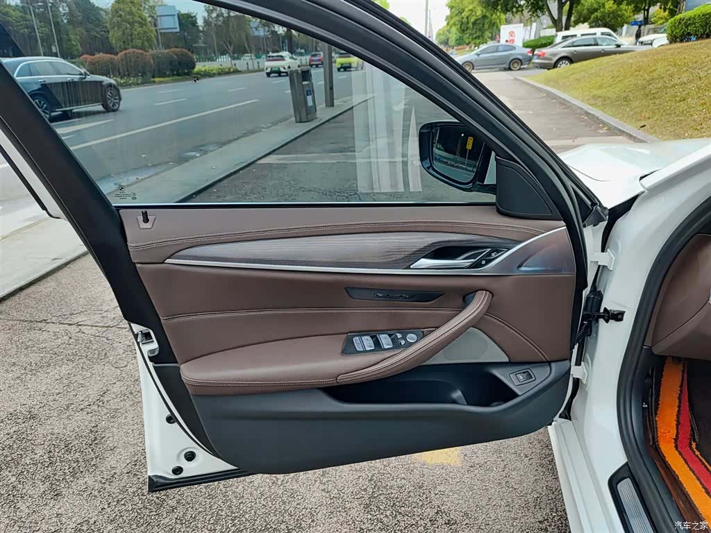 BMW 5 Series, 2024 6
