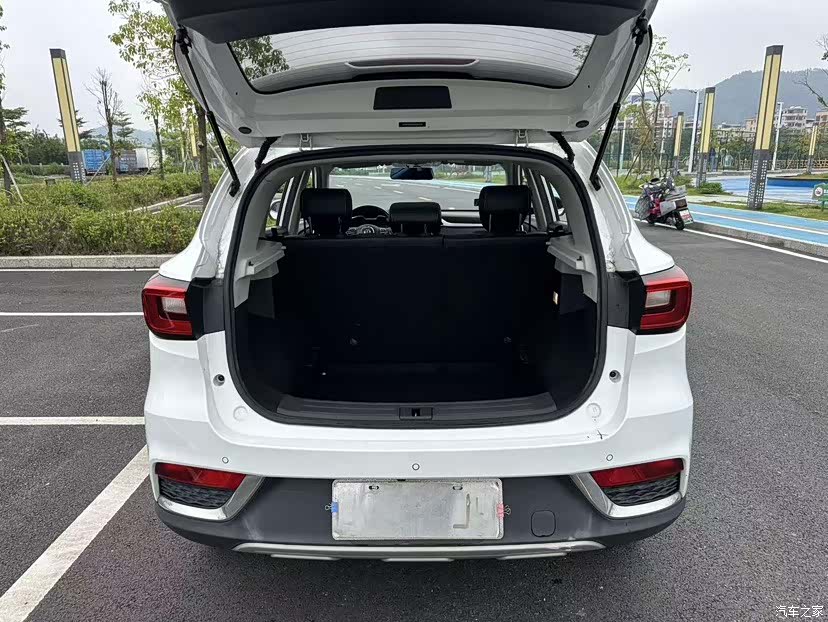 MG ZS, 2019 18