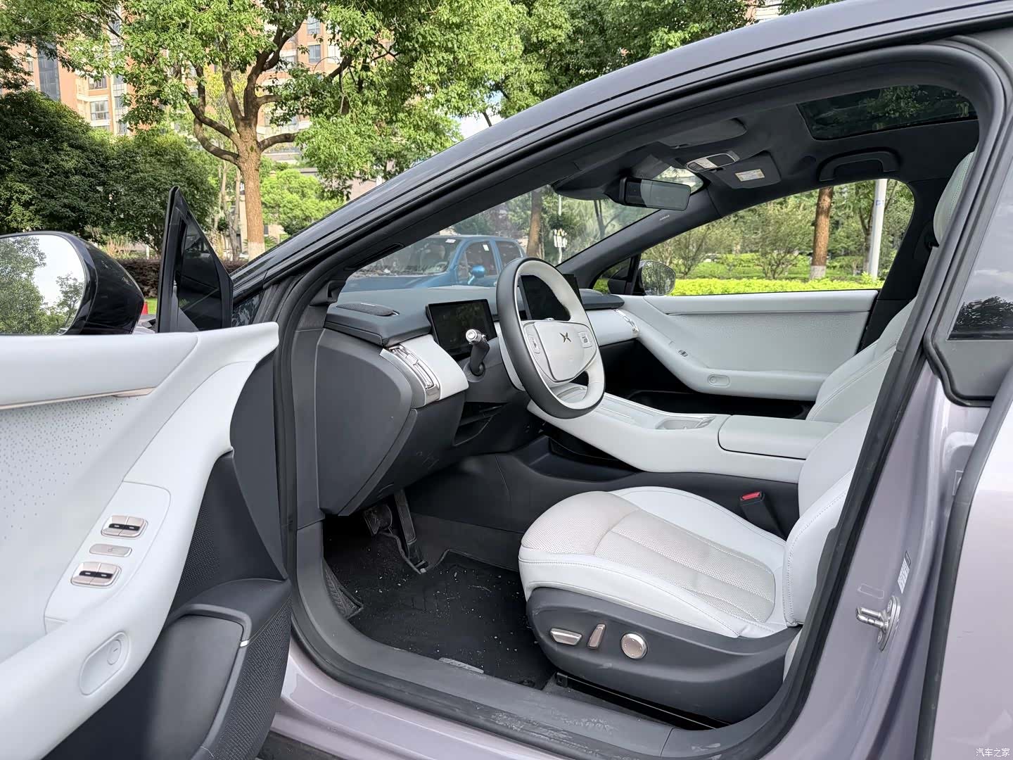 Xpeng P7, 2025 4