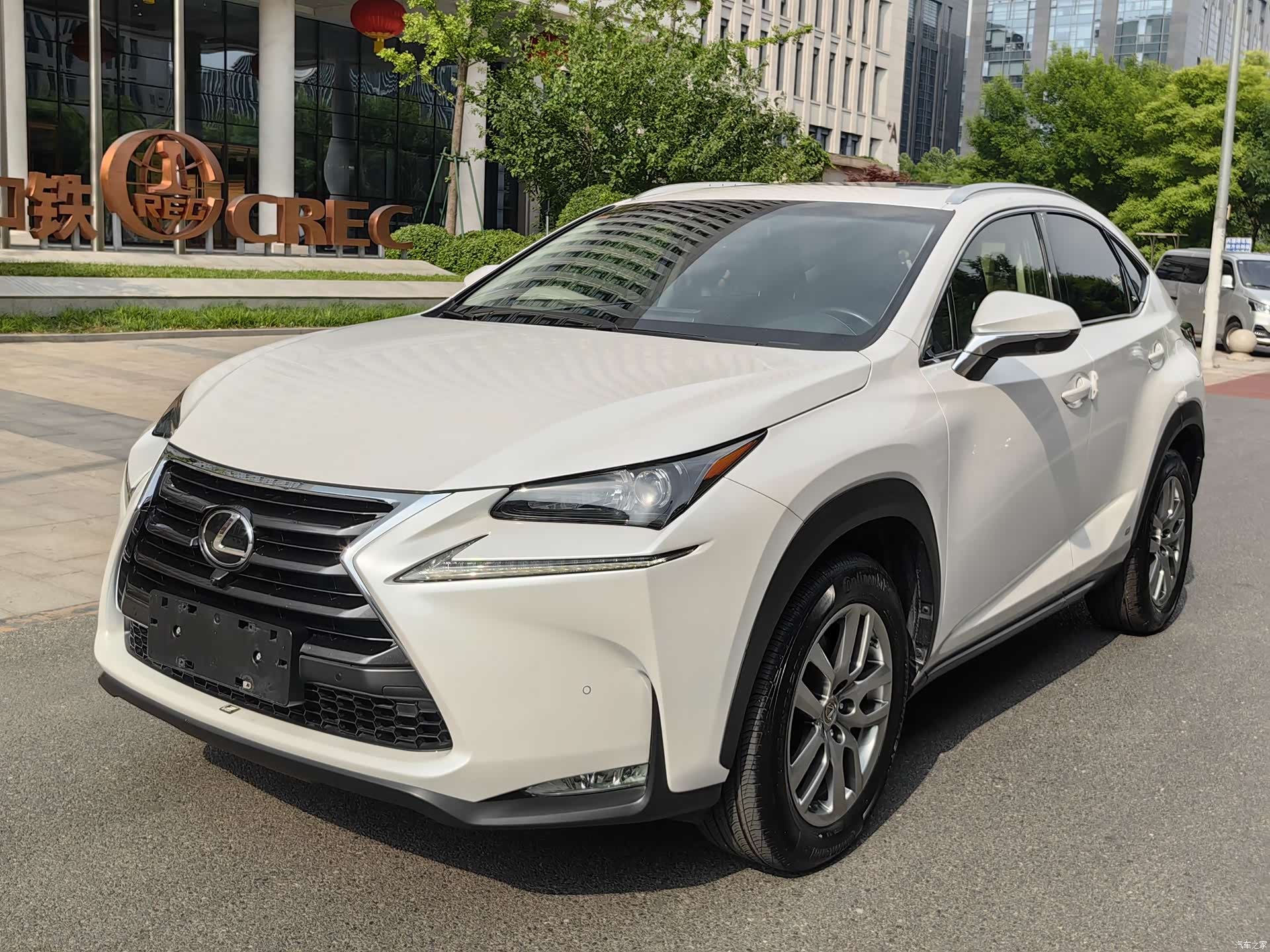 Lexus NX, 2017 1