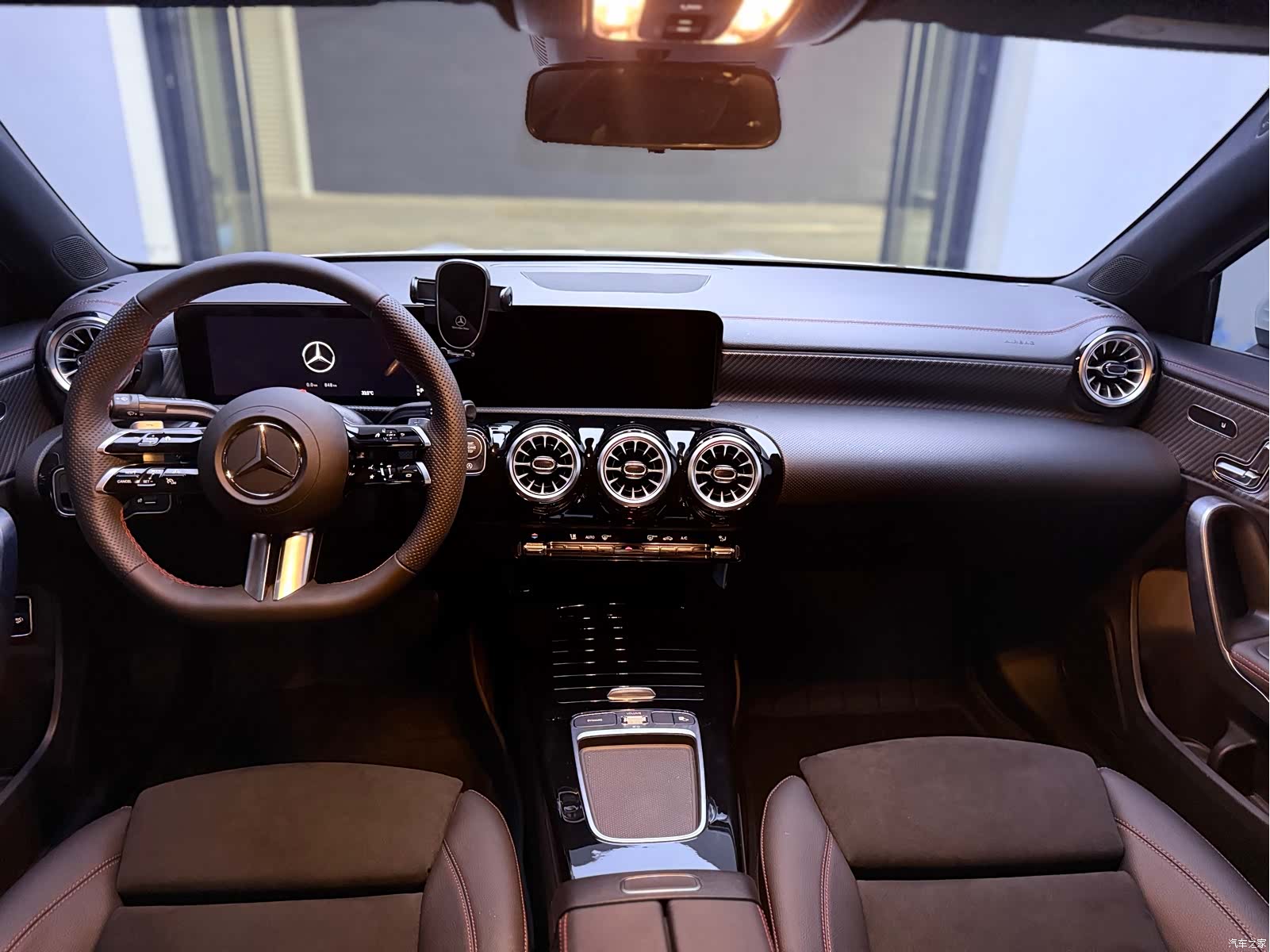 Mercedes-Benz A-Class, 2026 7