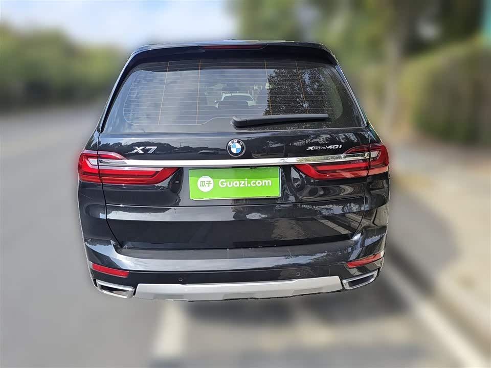 BMW X7