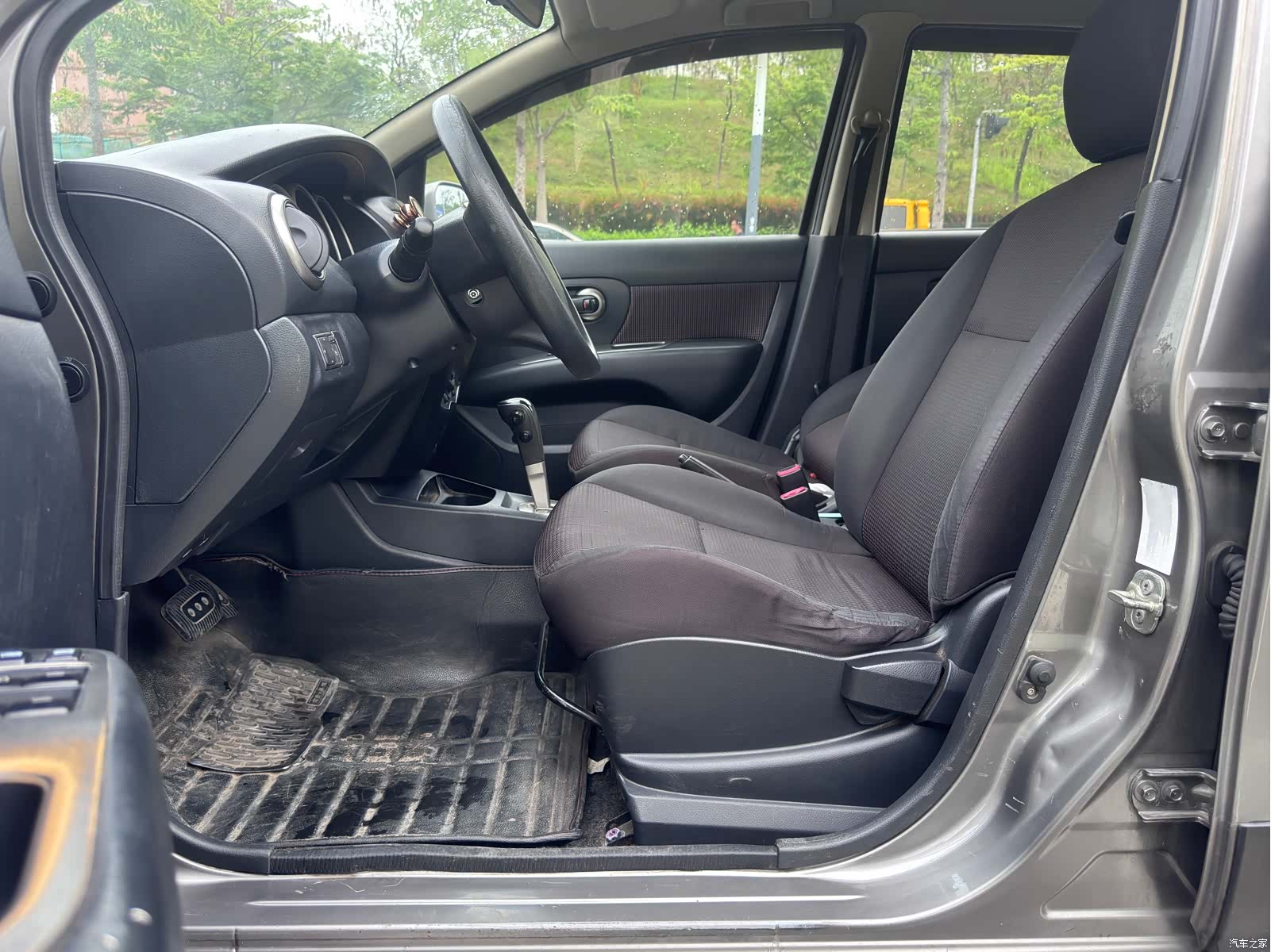 Nissan 1.6XE, 2012 7