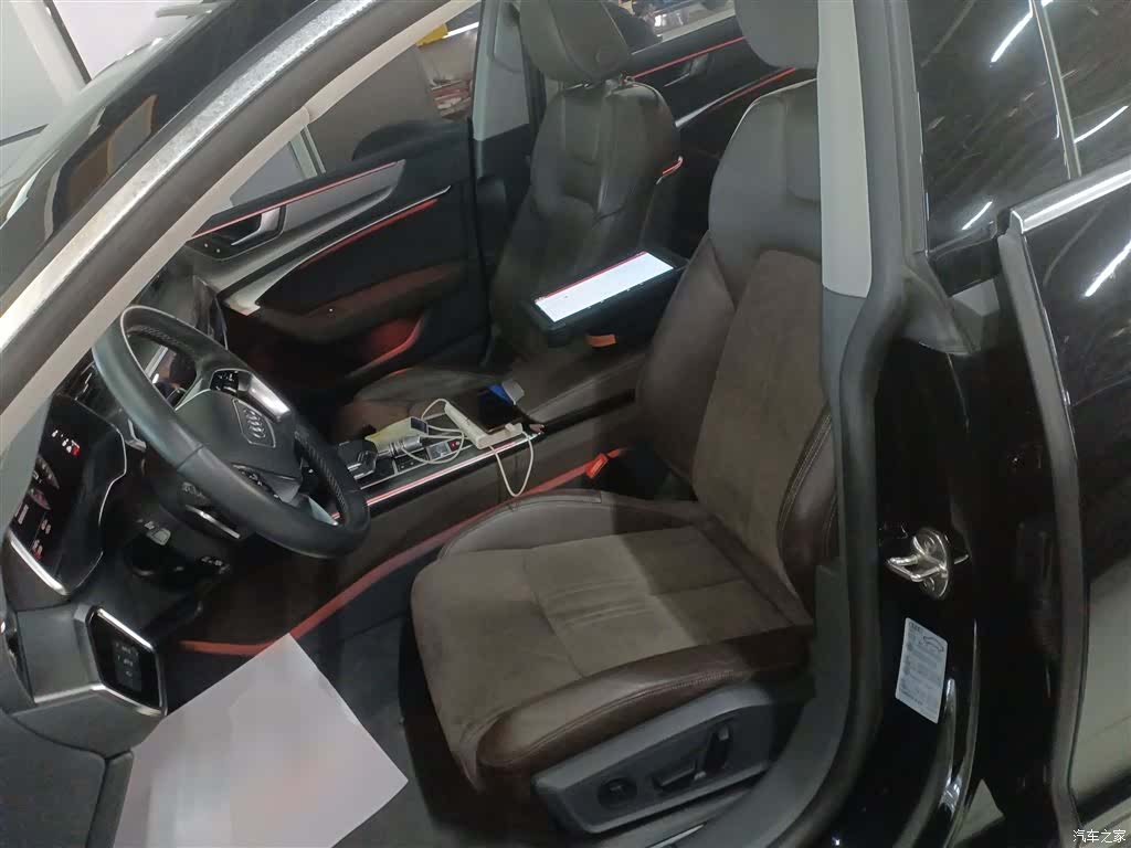 Audi A7L, 2023 15