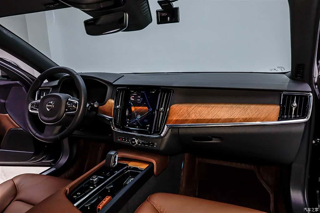 Volvo S90, 2025 12