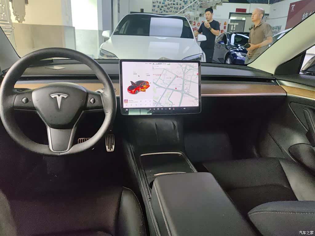 Tesla Model 3, 2021 4