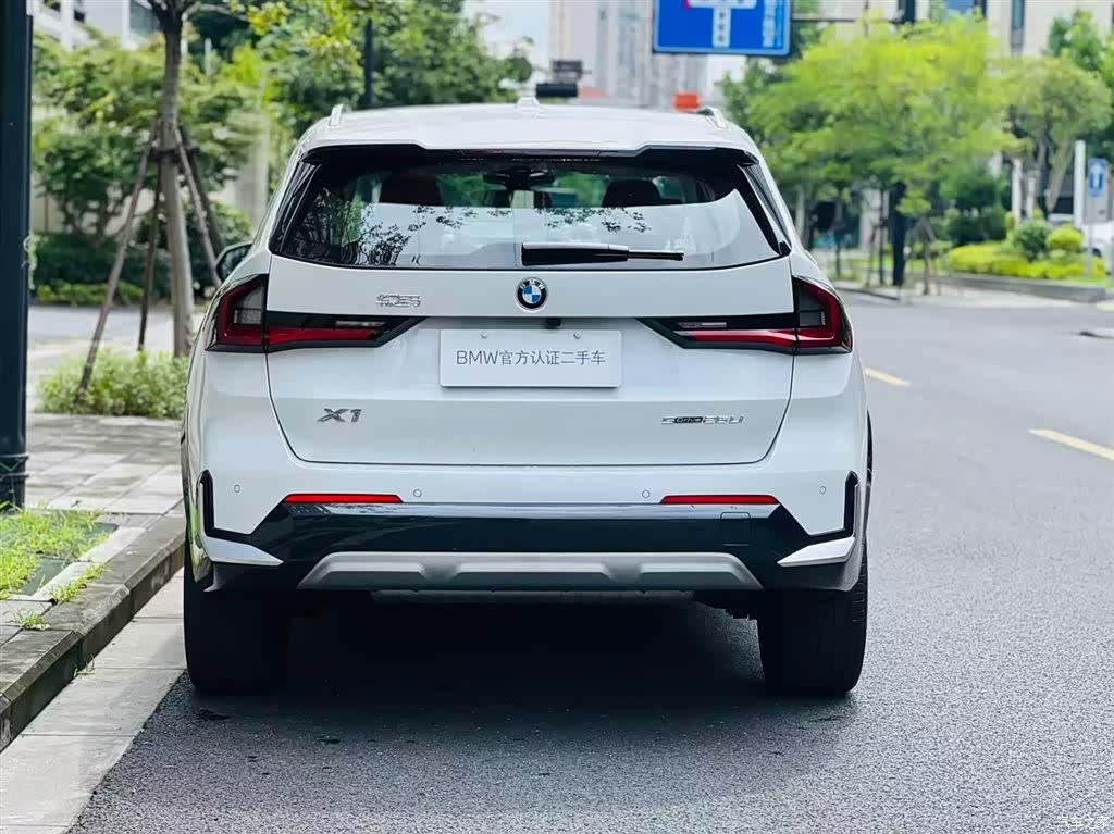 BMW X1, 2025 все фото