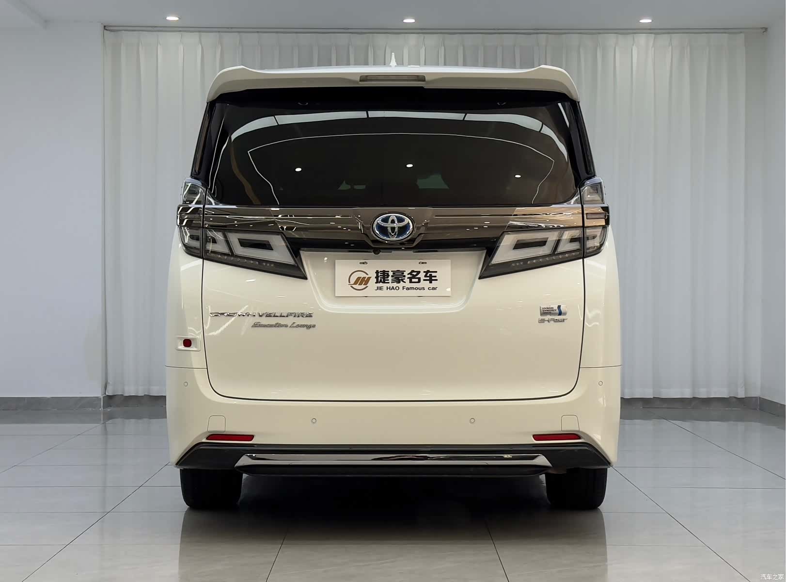 Toyota Vellfire, 2023 14
