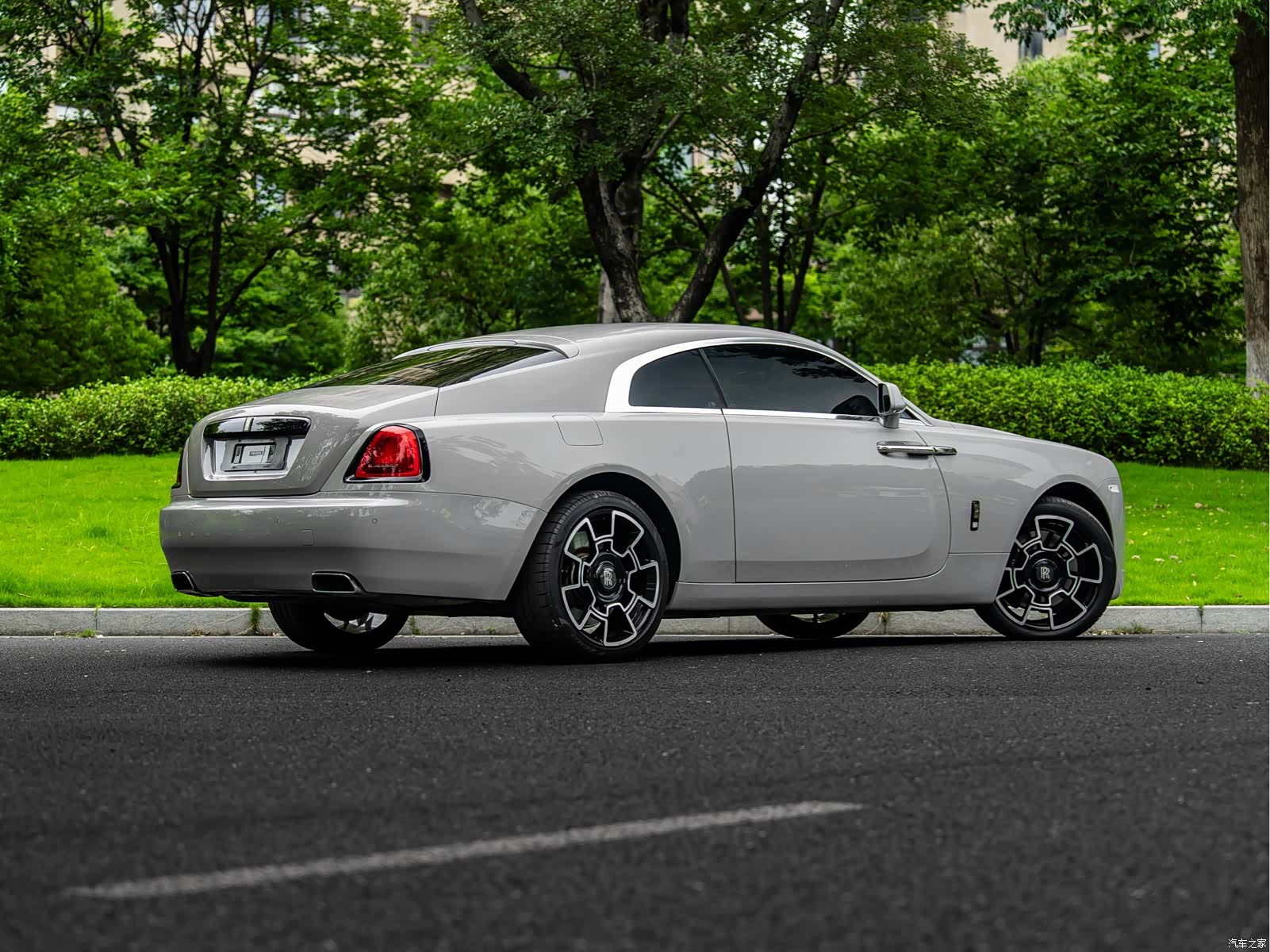 Rolls-Royce Wraith, 2021 19