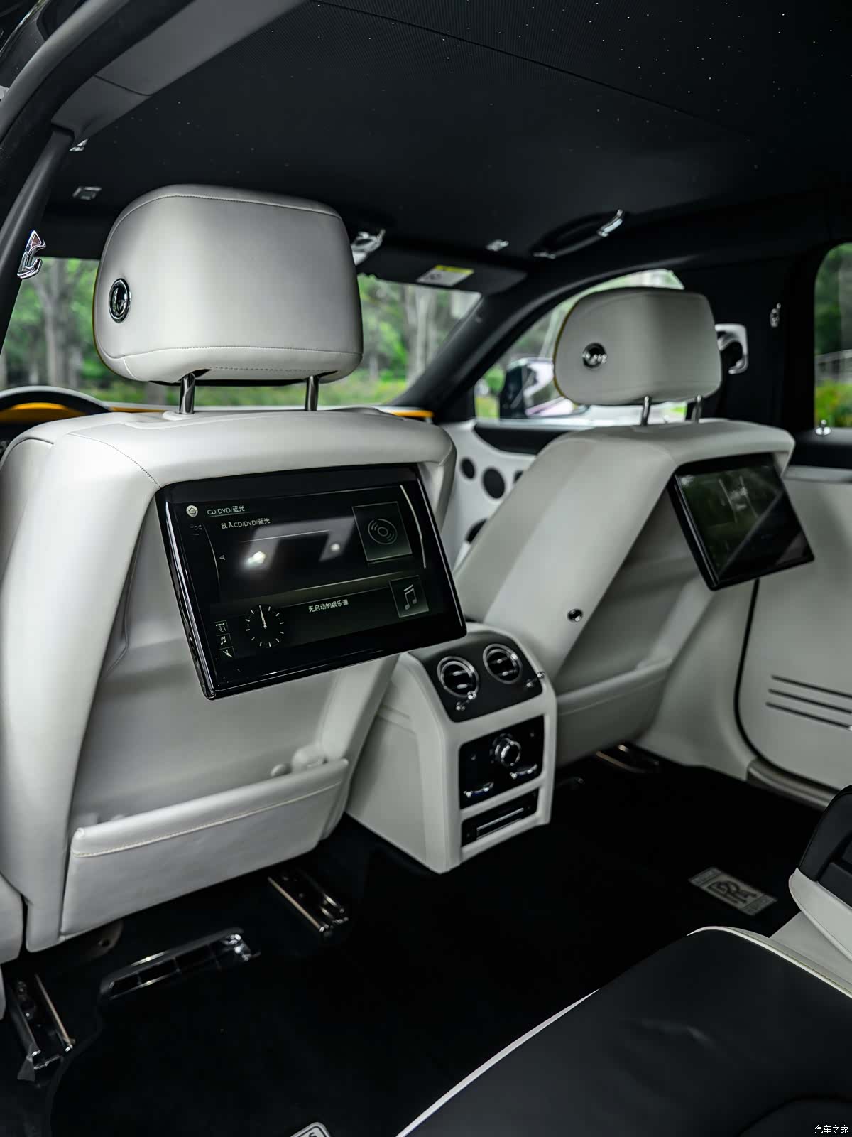 Rolls-Royce Ghost, 2021 13