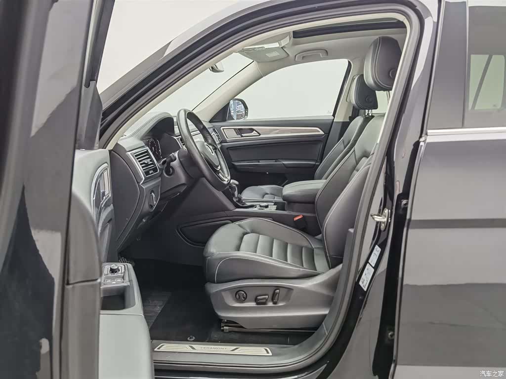 Volkswagen Teramont, 2020 10