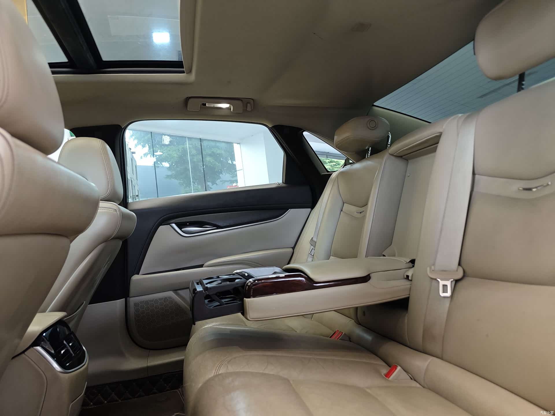 Cadillac XTS, 2016 24