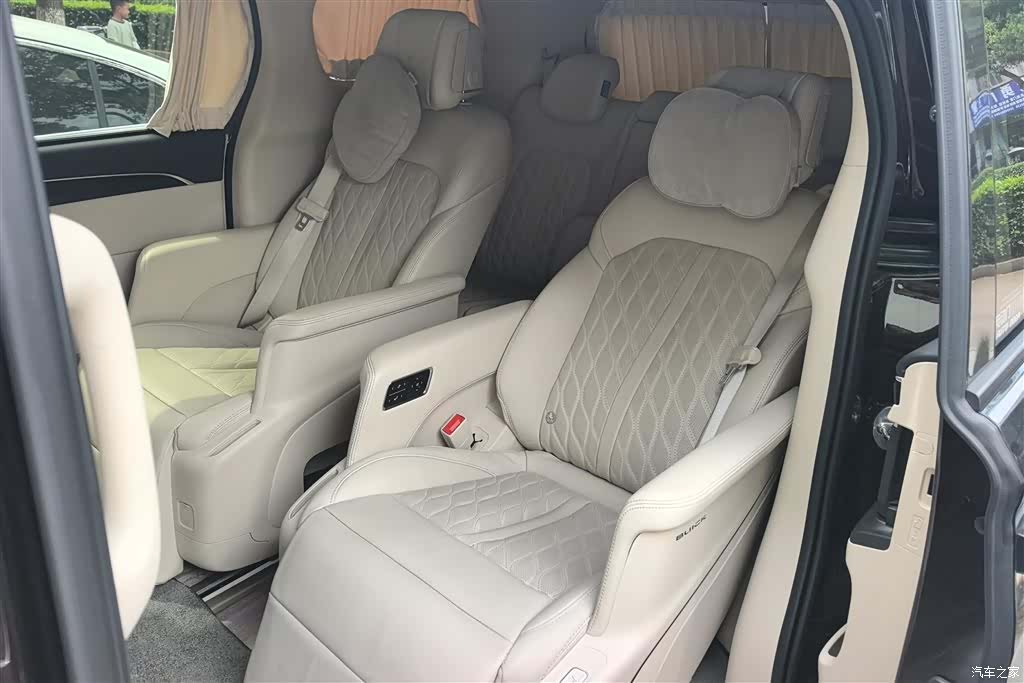 Buick GL8, 2022 11