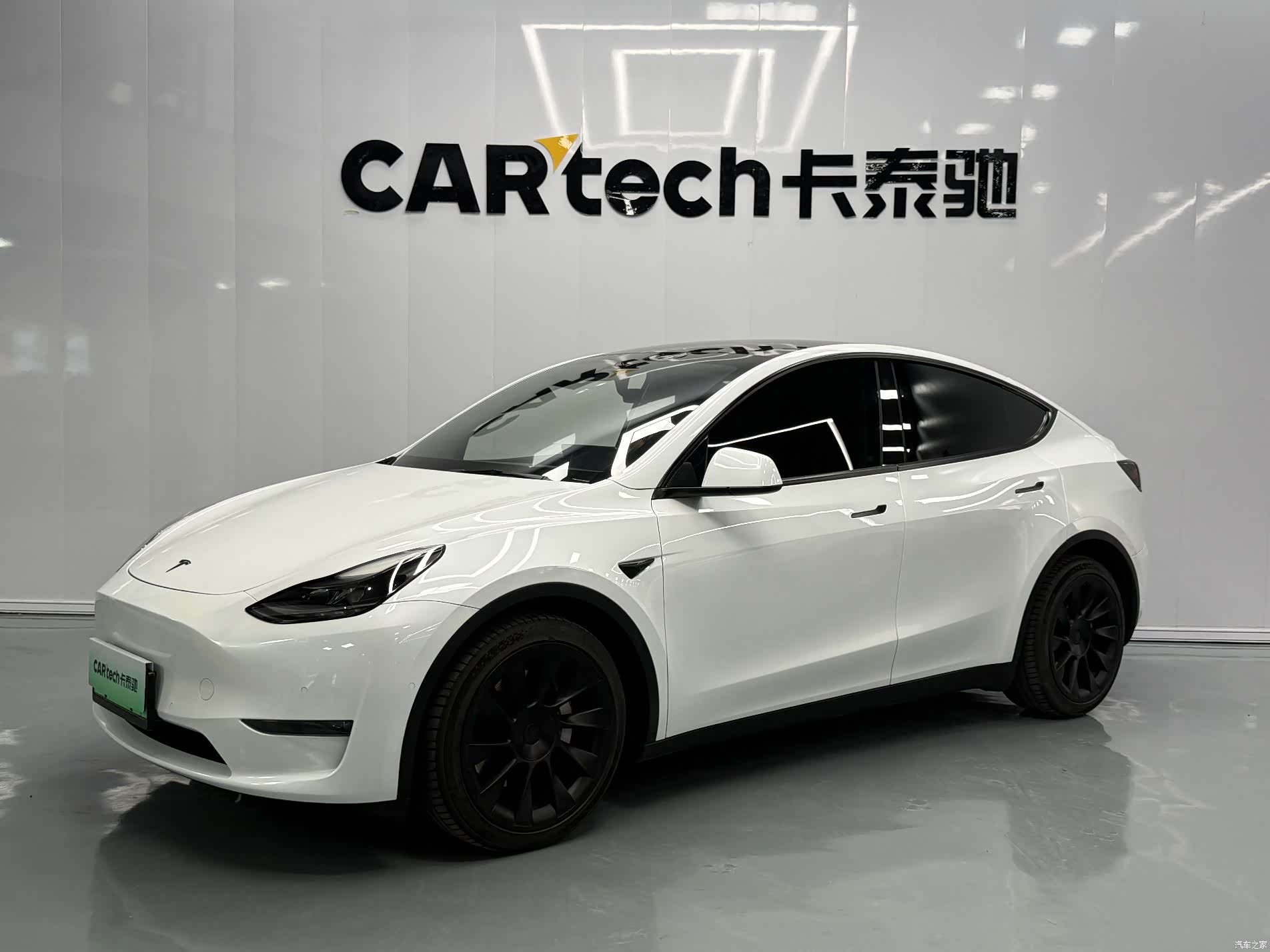 Tesla Model Y, 2021 1