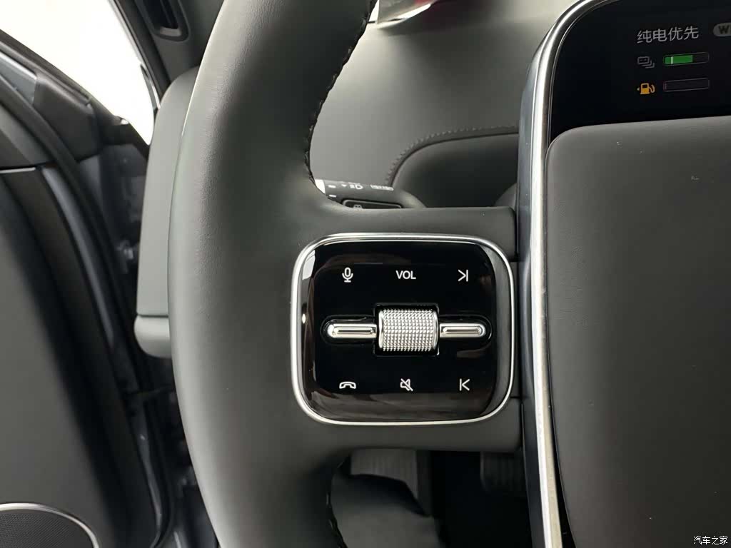 Li Auto L8, 2025 27