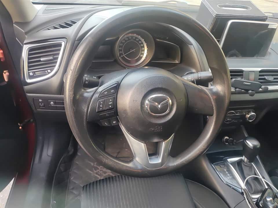 Mazda 3 Angkesaila