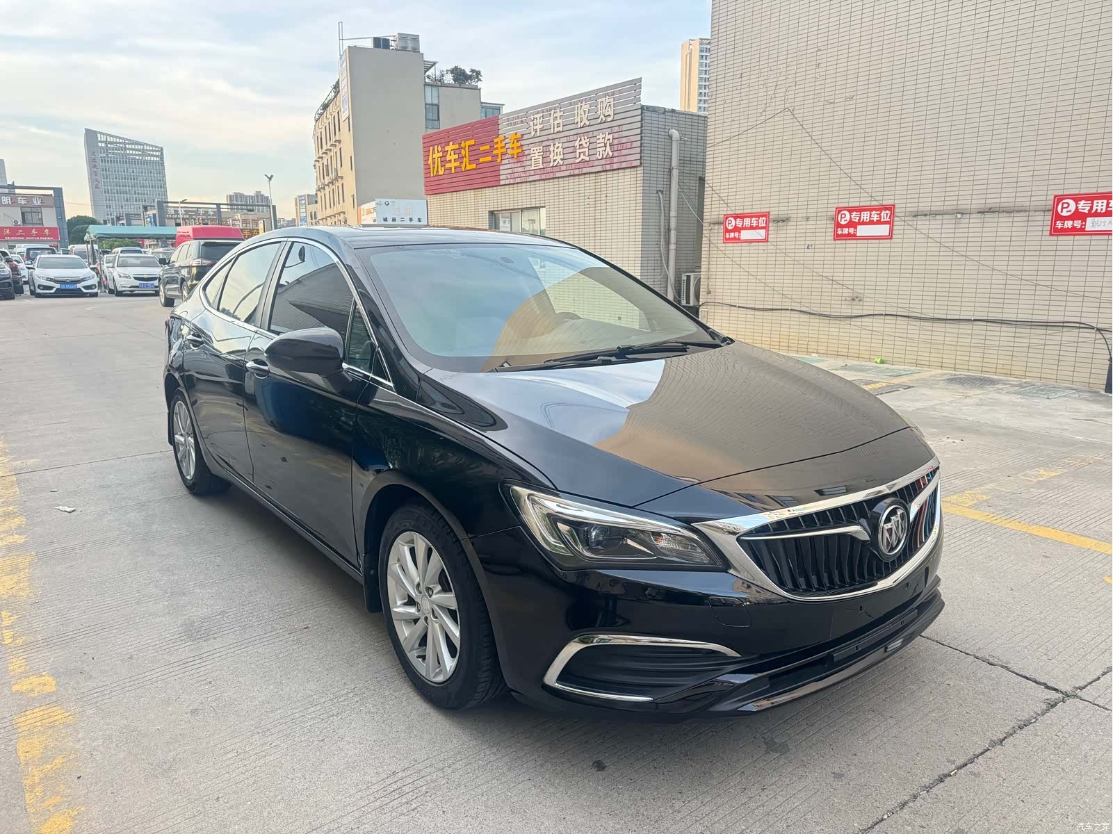 Buick Verano, 2019 3