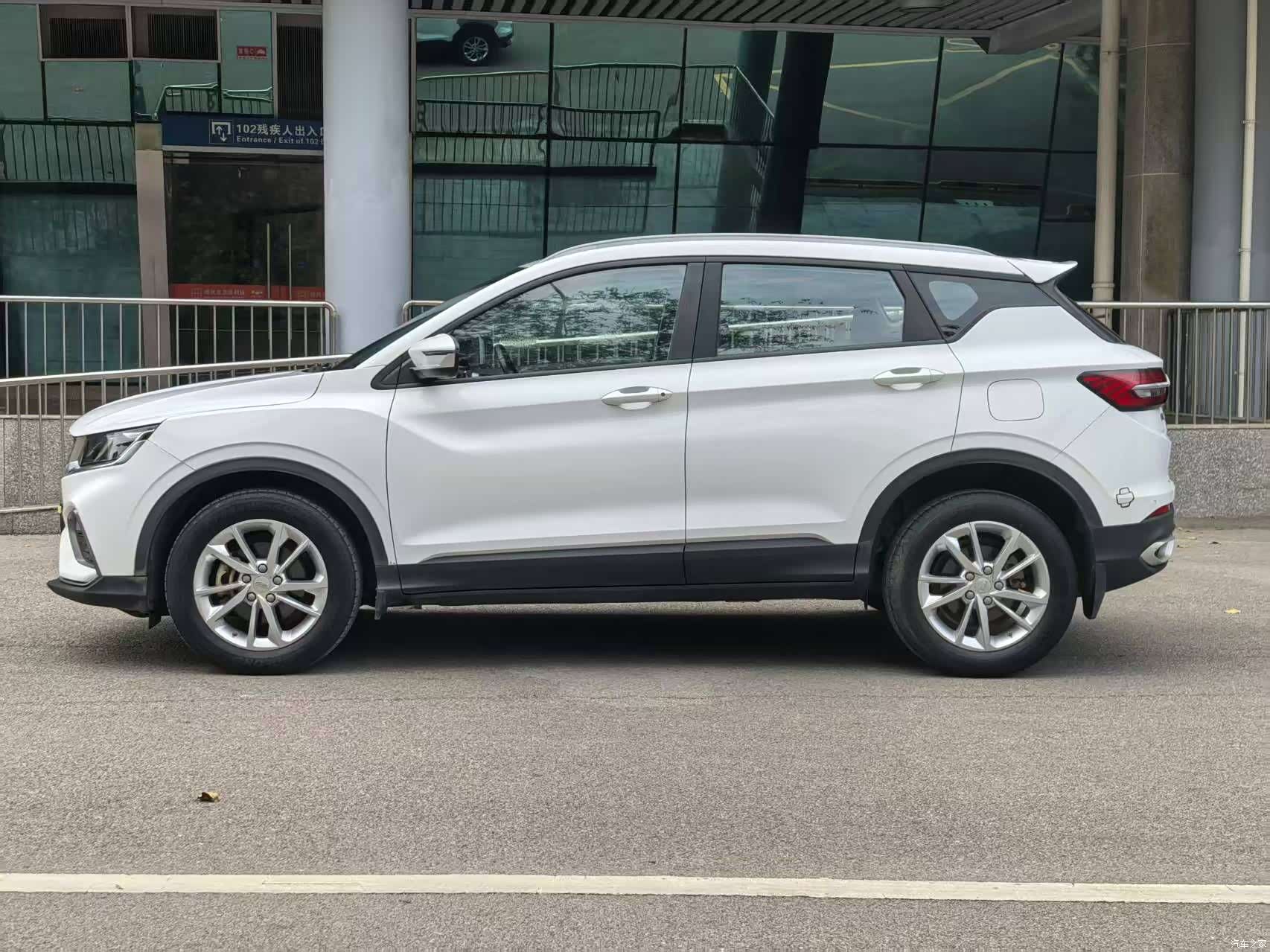 Geely Coolray, 2020 все фото