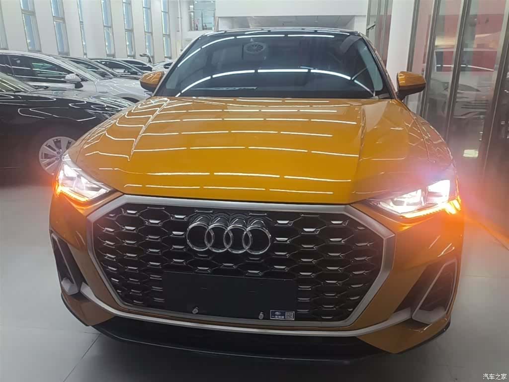 Audi Q3, 2021 3