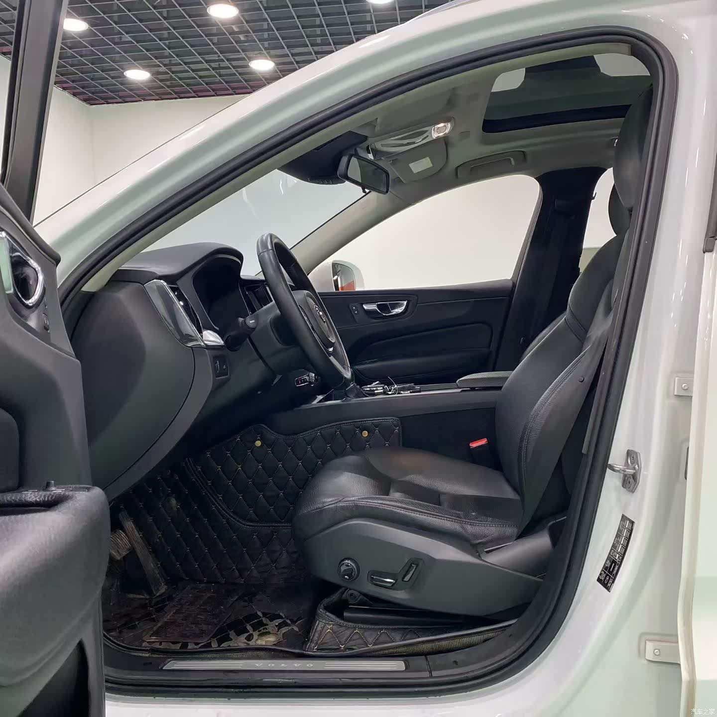 Volvo XC60, 2018 4